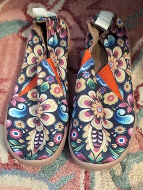 Women's Floral Slip-On Loafers in Multicolor